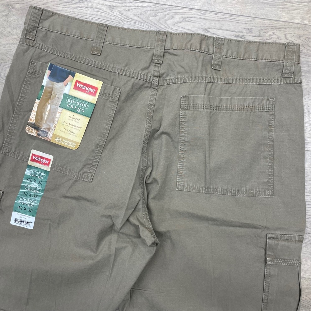 Wrangler Rip-Stop Cargo Pants Mens 42x32 Brown Relaxed Fit Tech Pocket 70L3WML